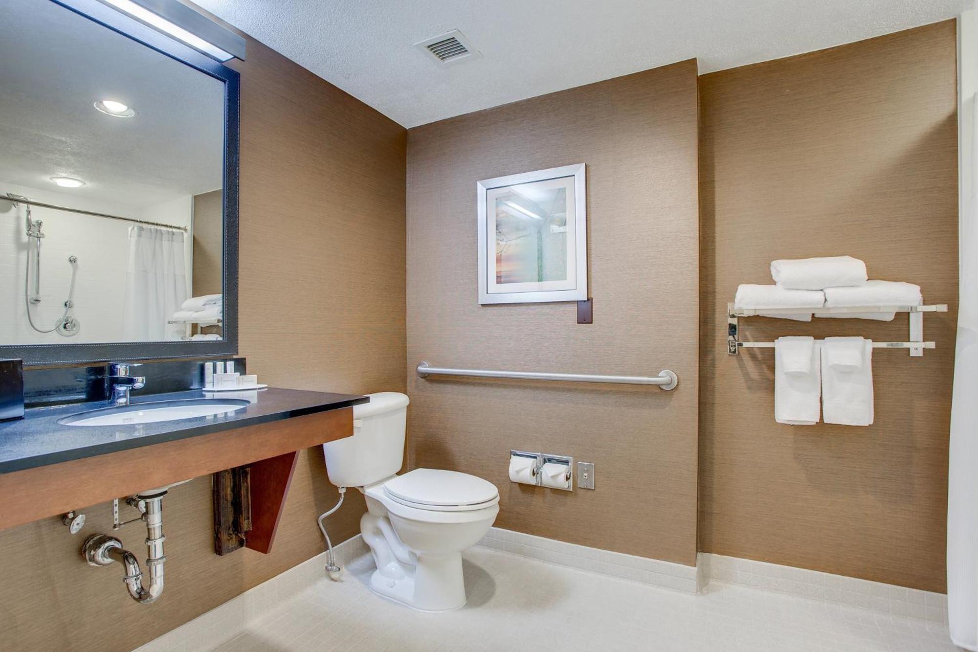 Fairfield Inn By Marriott Burlington Williston Dış mekan fotoğraf