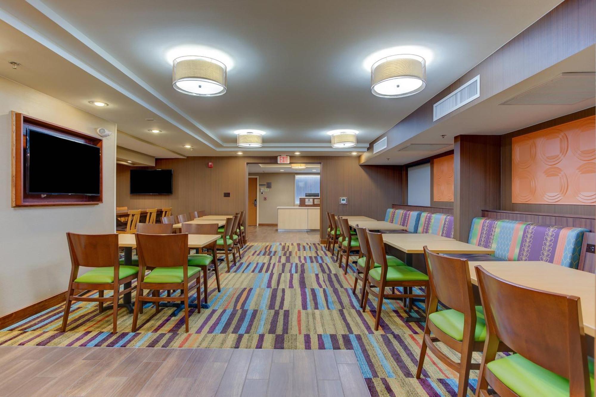 Fairfield Inn By Marriott Burlington Williston Dış mekan fotoğraf