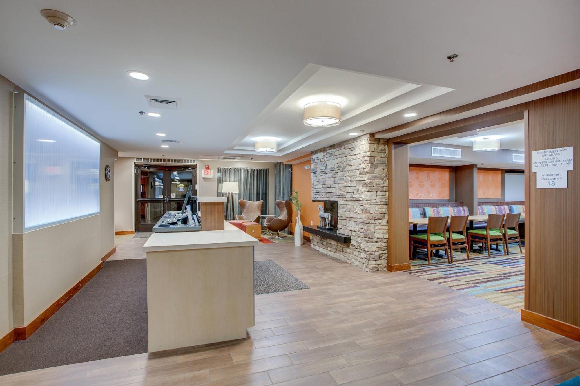 Fairfield Inn By Marriott Burlington Williston Dış mekan fotoğraf