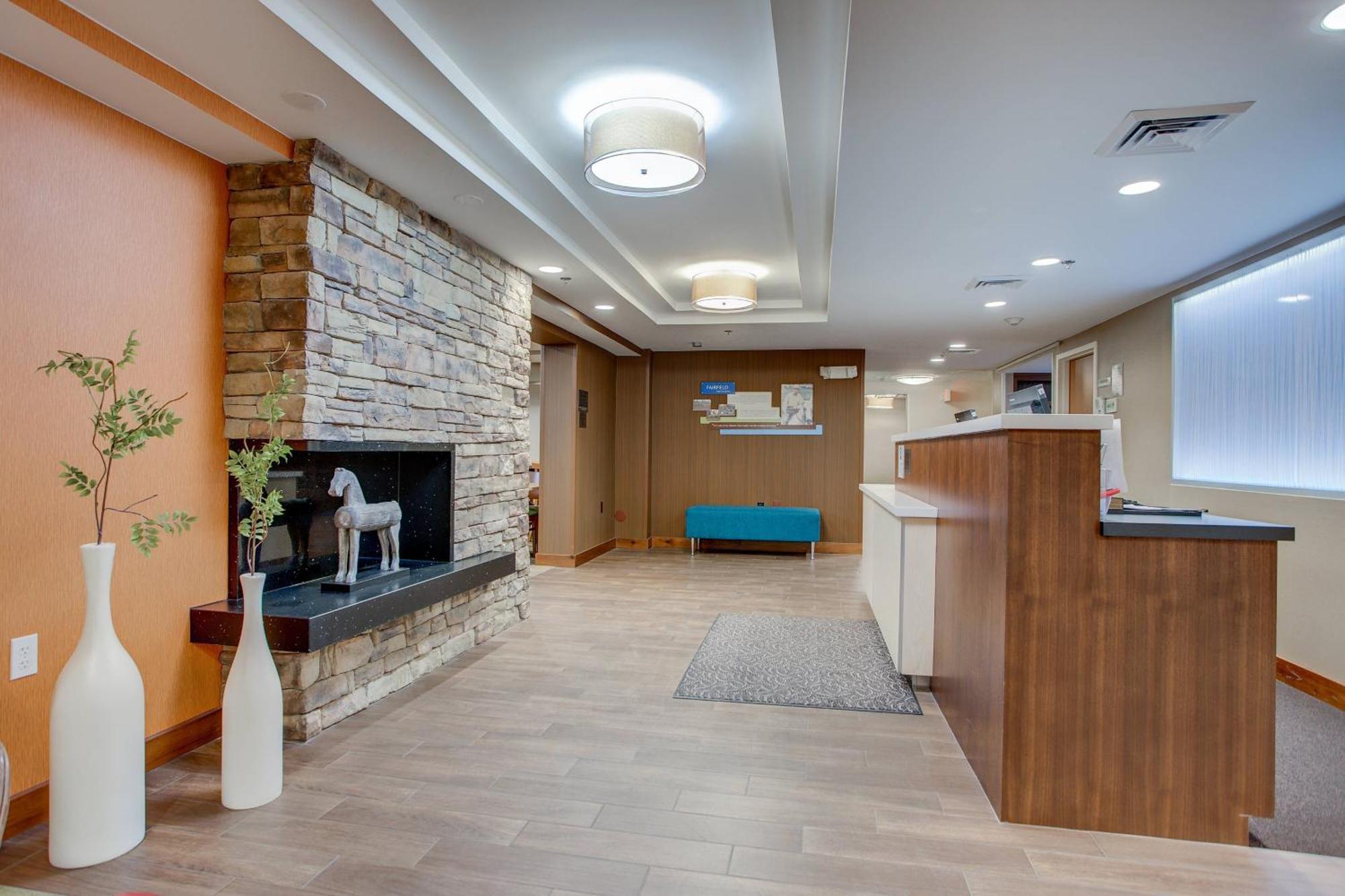 Fairfield Inn By Marriott Burlington Williston Dış mekan fotoğraf